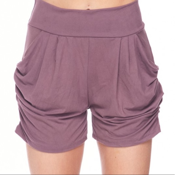 Black Restock! High Waisted Wide Band Harem Shorts - Picture 5 of 16